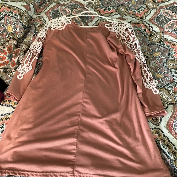 Very pretty dress - Picture 3 of 3